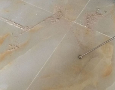 罗定瓷砖空鼓维修公司分享粘合剂选择不当在瓷砖铺贴过程中可能导致以下问题